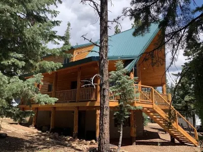 Gorgeous Chalet Cabin w/NEW HOT TUB near National Parks and loaded w'/Amenities! Hôtels à proximité de : Rainbow Point