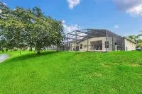 Waterview Villa with Private Pool/Spa