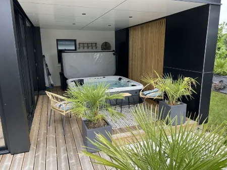 Villa H Ste Marine<br> with jacuzzi in a quiet area, fully renovated