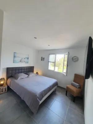 4 Bedroom Villa in Istres Hotels in der Nähe von Dinosaur'Istres