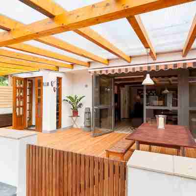 Top modern City Apartment at the University Hospital in a quiet green area Others