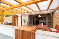 Top modern City Apartment at the University Hospital in a quiet green area
