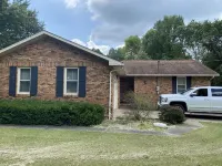 Your Private Country Escape 1/2 Mile from Rend Lake – A Hidden Gem!