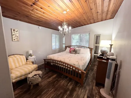 Dreamy River Cottage