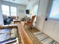 Peaceful Retreat, OBX Village Studio