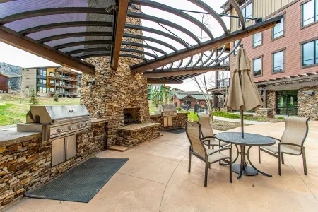 Cozy Mountain Condo with Hot Tub, Pool, and Gondola Access in Steamboat Springs!