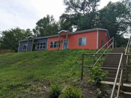 Vintage Ships Inn Duplex Отели в г. Манхэттен