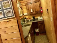 Mountain Peaks Inn, ELKHORN MOUNTAIN SUITE, Downtown Hill City