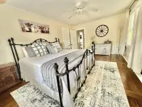 Charming Beaufort Retreat Entire Home Just Minutes from Downtown & Parris Island