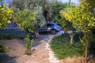 Villa Ferrante Hotels near Tenuta Chiaramonte