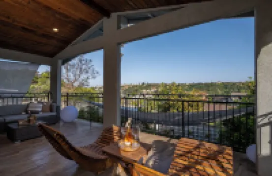 Luxury urban retreat downtown LA