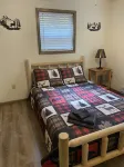 Private 2 Acres•Hot Tub•Game Room•Fire Pit•Basketball•Sleeps 12•Pets OK - Chalets