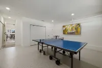 Modern LAKE HOUSE on Lake Santa Fe near Gville/UF