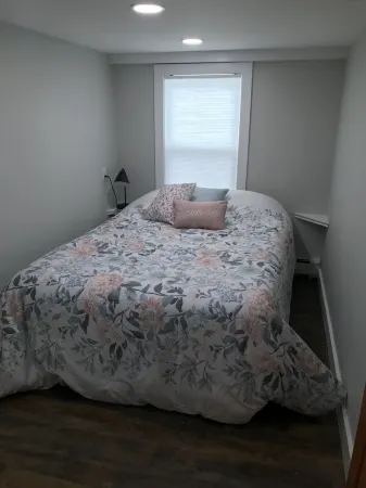 Newly Renovated Condo- 15 minutes from Sunday River (Pet-Friendly