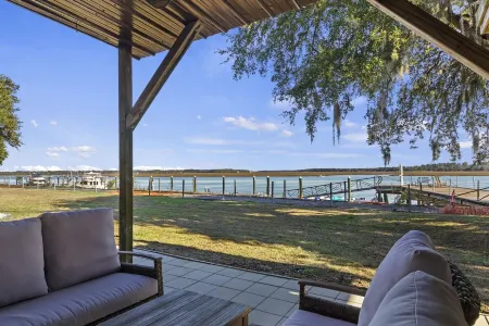 The Grey Pearl on Port Royal's Battery Creek