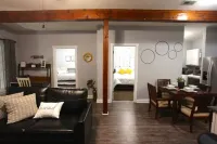 Head above Water - Downtown Chillicothe Hotels in Chillicothe