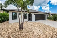 Tranquil 3br/2ba Home with Heated Saltwater Pool