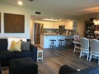 Beautiful Indian Shores Beach Condo with Intracoastal Waterway Top Floor View!