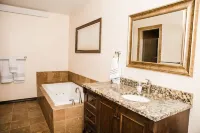 Spotted Moon Ranch - River Front - One Bedroom King Cabin