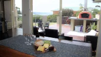 Bay of Fires Vista Boutique Accommodation at Binalong Bay - Indoor Spa Bath