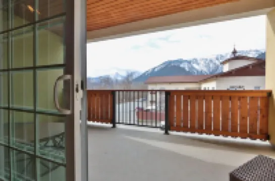 Alpine View Haus on Main - Bavarian Themed Condo