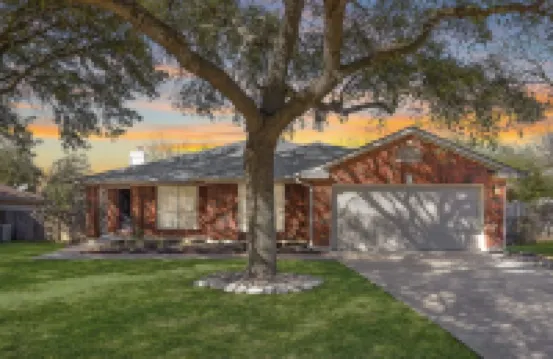 Quick Access: Kalahari- Dell Diamond- Austin- 4Bdrm- 1Story with Pool & Games