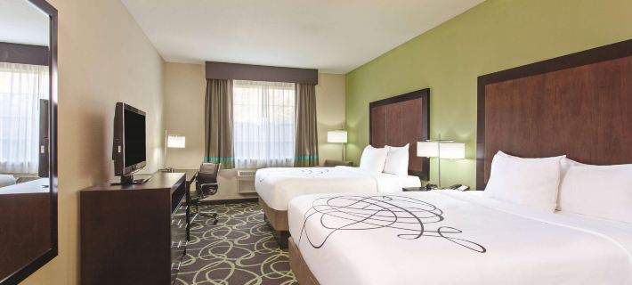 La Quinta Inn & Suites by Wyndham Los Banos Hotels in Merced County