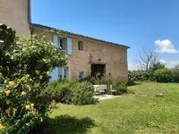 Elégante Bastide du XVIIIe siècle en Provence avec vue et piscine privée