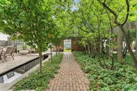 Victorian With An Amazing Location, Incredible Yard With Private outdoor Hot tub