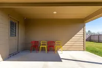 Amazing & Modern 3BR, 2BA Home near IAH, DT