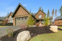 New Miner's Camp home, 4 bed/3.5 bath nestled in the heart of Suncadia Resort