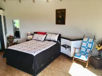 Couples Getaway in Small Town Waxahachie, Texas on10 Acres of Fields and Forest.