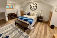 Lovely Cottage just above Moonstone Beach in the Pines and Oak Trees.