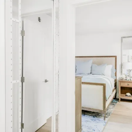 Moby House Aspen: A Curated Retreat w/ 2Br/2BA , Ajax Views in the Aspen Core