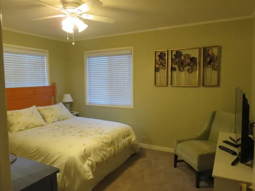 Wine Country Getaway under the Oak