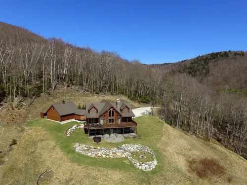 New Listing - Luxury log home with stunning views