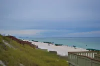 Price Reduced!!! Luxury 30A Condo, Top Floor, Balcony, Pool, Steps 2 Rosemary.