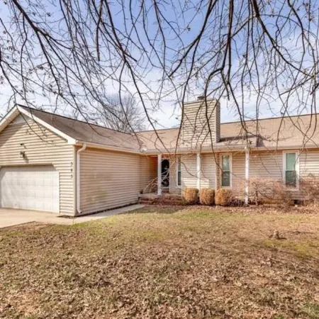 Rocket City Retreat-3BR-Office-Pets Welcome!