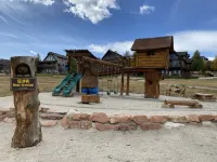Luxury Lakeview Cabin w/Hot Tub, Pool, Sports Courts, Pickleball, Private Beach!