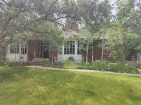 Secluded Canyon retreat with large yard, deer and wildlife near Snowbird & Alta