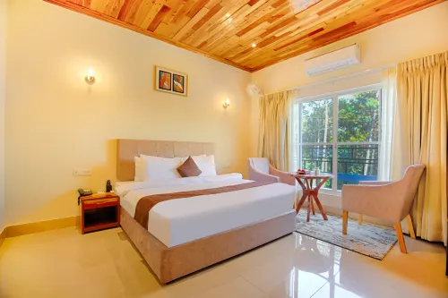 La Nicholas - Lake View ( by Summit Hotels)