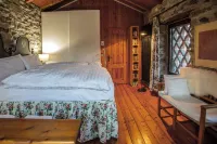 Beautiful rusticoat 7 km from Lake Orta with exclusive wood-fired Hot Tube Hotels in Casale Corte Cerro