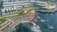 Abaton Island Resort & Spa โรงแรมใน