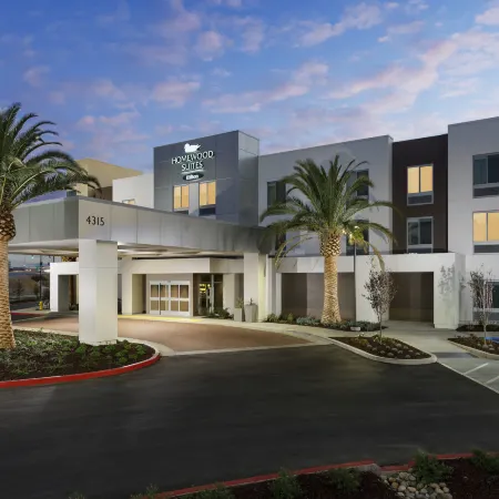 Homewood Suites by Hilton San Jose Santa Clara Отели рядом с достопримечательностью «Штаб-квартира компании Cisco Systems»