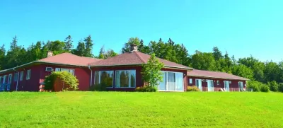 Baddeck Inn Hotels in Baddeck