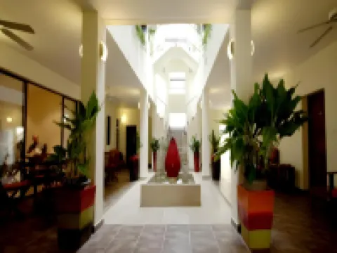 แสนสุข เกย์ ซาวน่า แอนด์ เกสท์เฮาส์