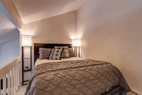 Penthouse Studio Loft - Downtown Breck Hotels in Historic Downtown