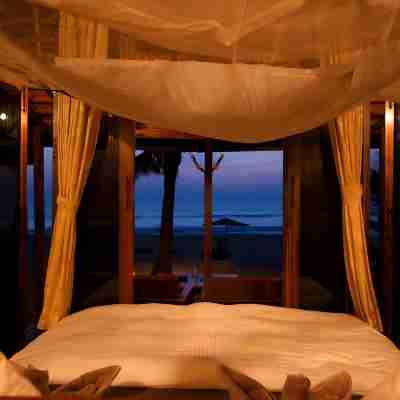 Dunhill Beach Resort Rooms