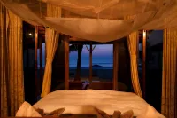 Dunhill Beach Resort - breakfast