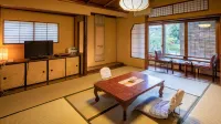 Tamaikan Hotels near Tamatsukuriyu Shrine